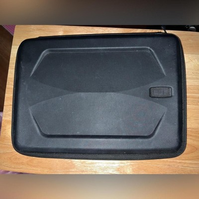 Case Logic Black Laptop Hard Case