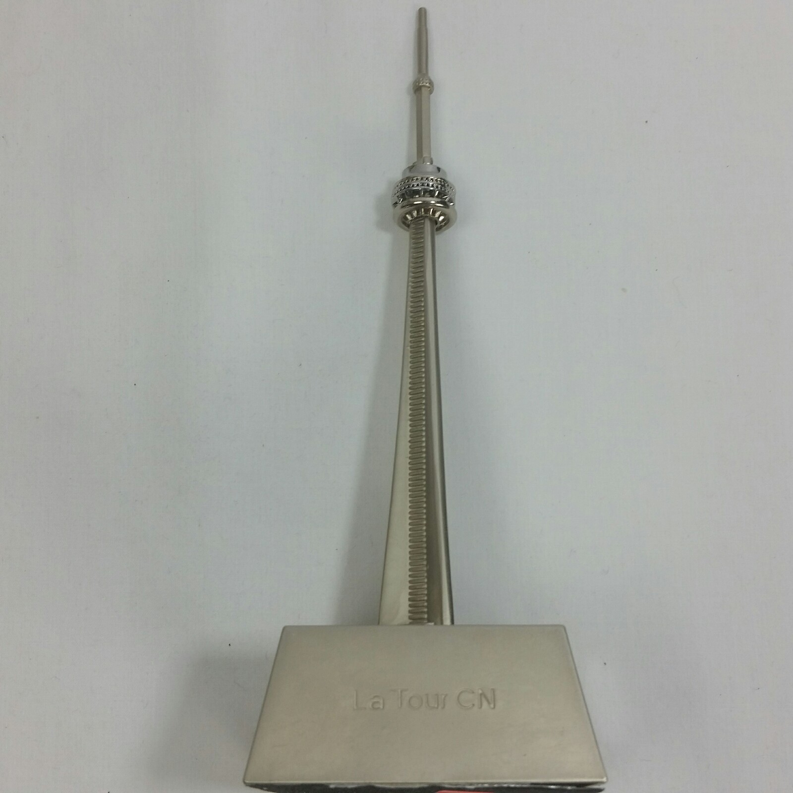 TORONTO CANADA CN TV TOWER LA TOUR CN RARE OLD METAL Clock Stand Model (19 CM)