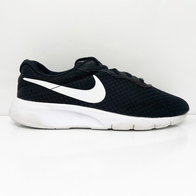 

Nike Boys Tanjun 818381-011 Черные кроссовки для бега Размер 6Y, Черный, Tanjun