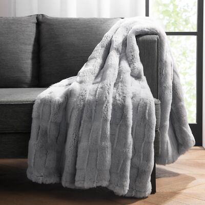 Luxury Faux Fur Blanket Ultra Soft Plush & Fuzzy Minky Couture Throw In Giftable
