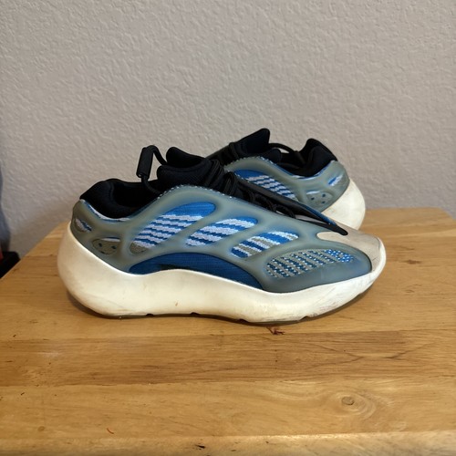 ⚫︎adidas YEEZY 700 V3 Arzareth YEEZY Yeezy 700 V3 