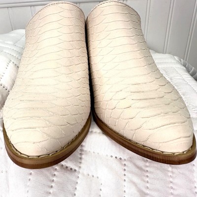 MI.IM Size 7.5 Luxe Snake Womens Low Mules Off White