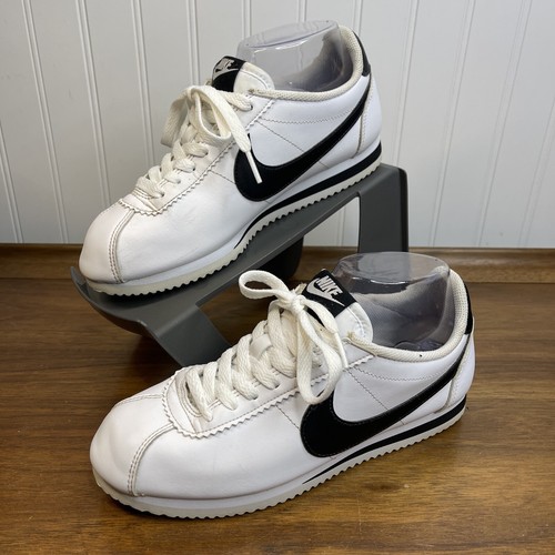 Nike Women's Size 7 Classic Cortez Leather Sneakers White