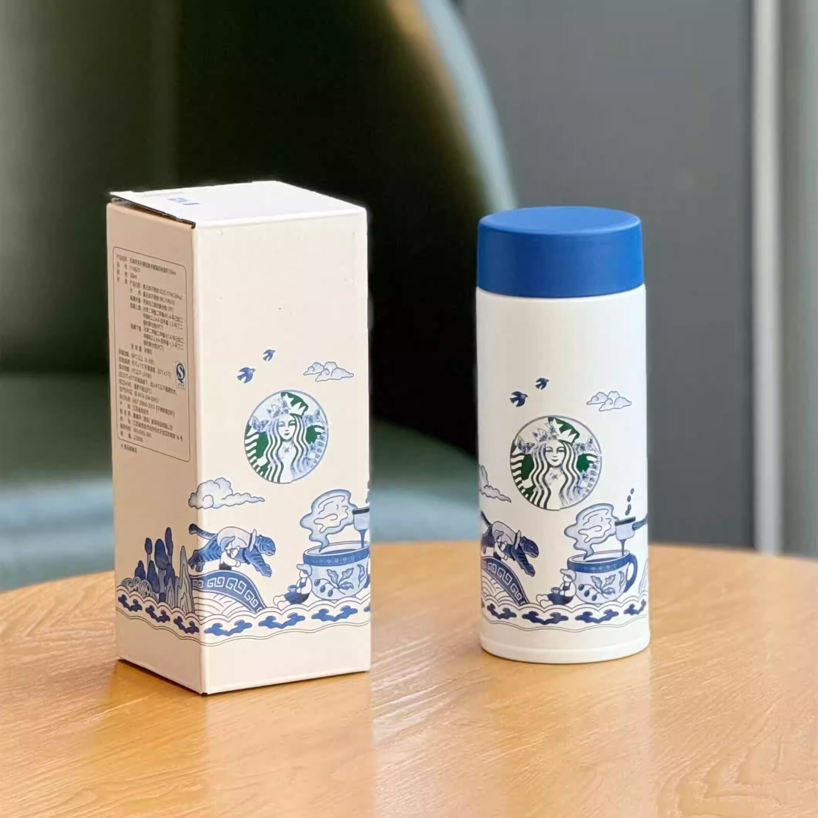 スタバ 中国【サンタクロースサーモスステンレスタンブラー】500ml スタバ 中国【サンタクロースサーモスステンレスタンブラー】500ml