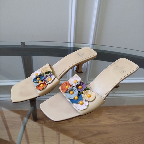 サンダル・ミュール FENDI Heeled sandals 23FW【FENDI】スリングバックシューズ ナッパレザー ストラップ