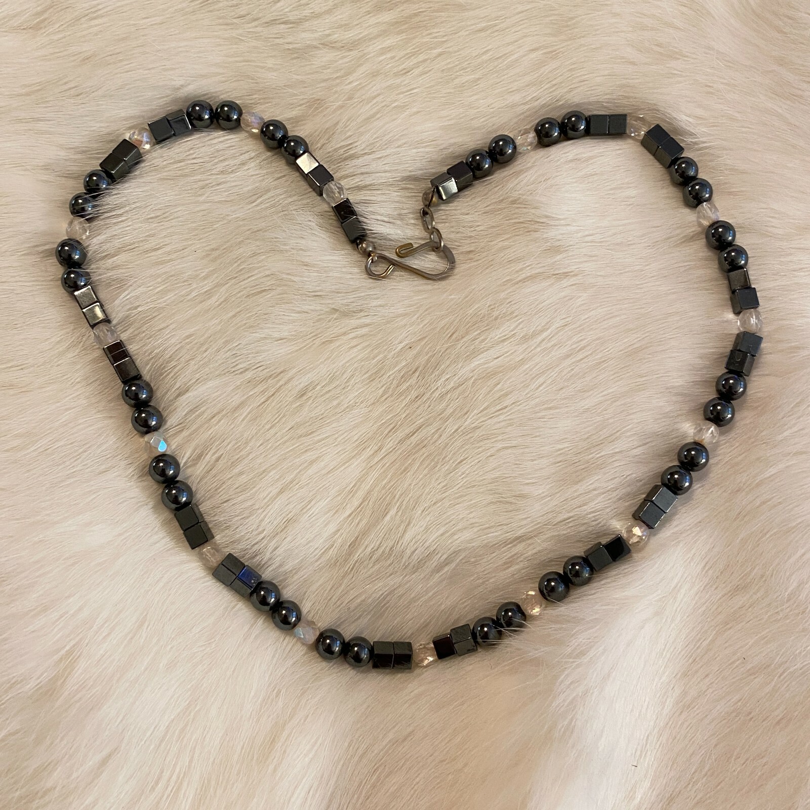 Polished Magnetite Glass Beaded Necklace Choker Silver Tone Metal Healing 8073