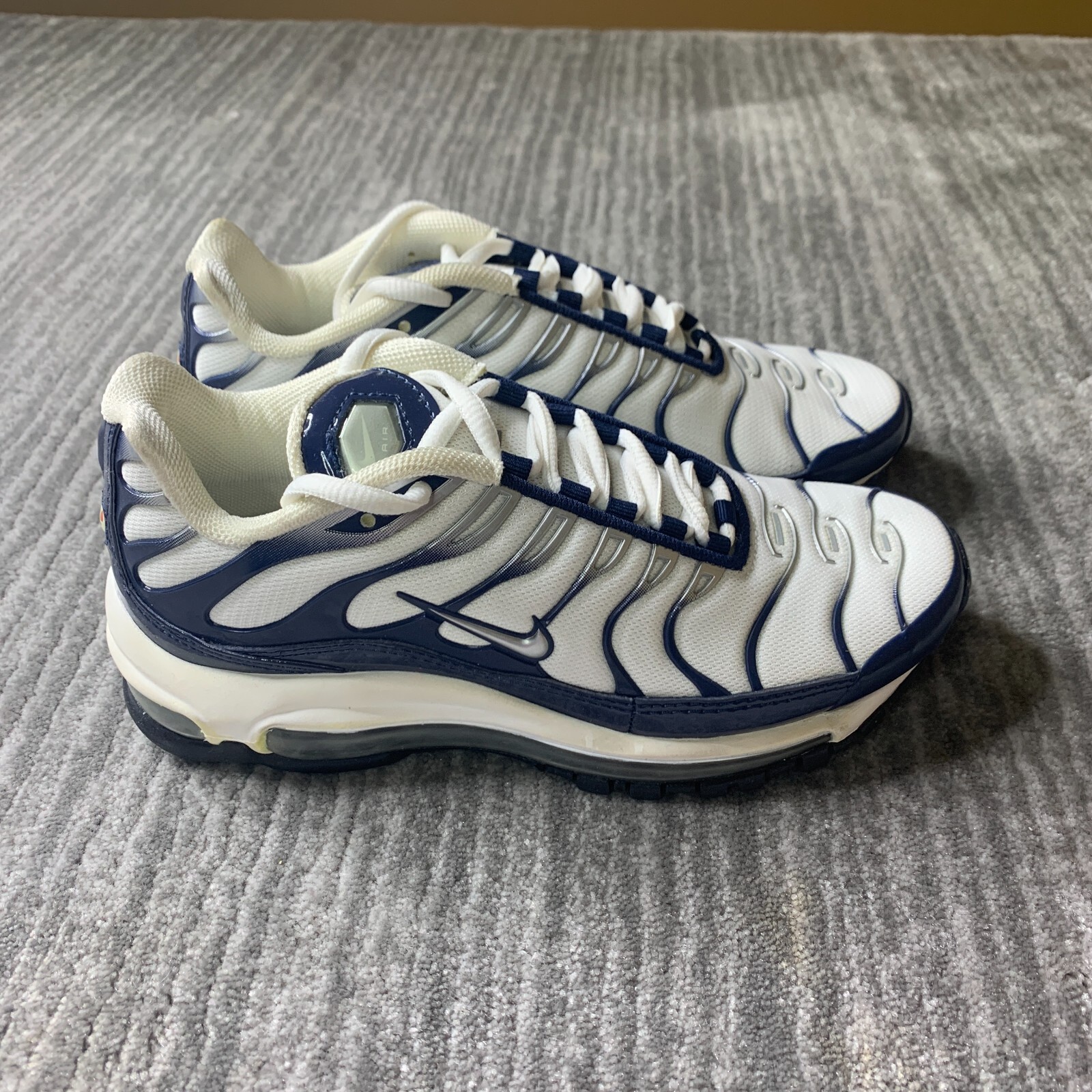 きよ Nike Air Max Plus Amazon.com | Nike Air Max Plus Drift Women's Shoes (FV4081