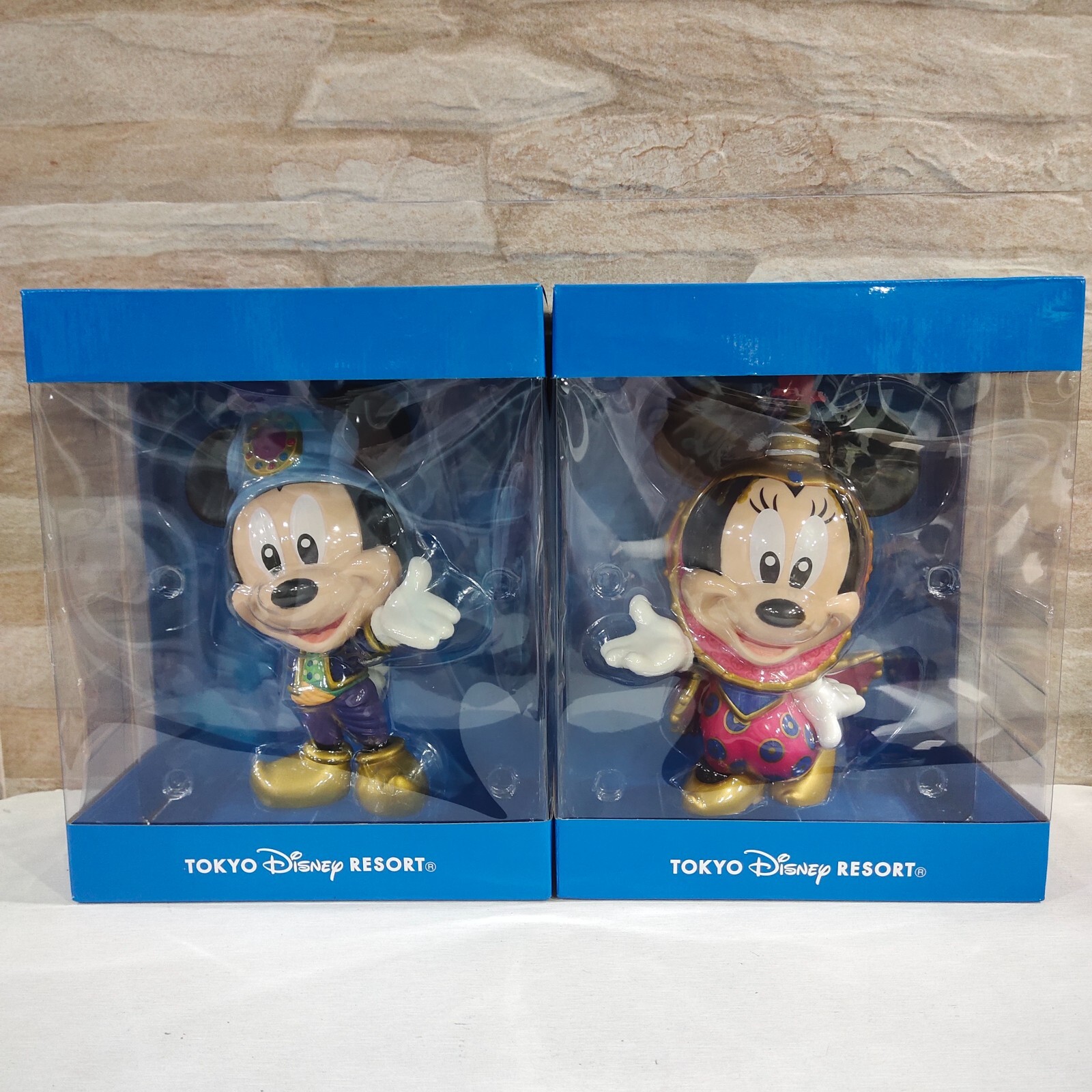 Tokyo Disney Resort Mickey Minnie Mouse Aladdin Suit Figure