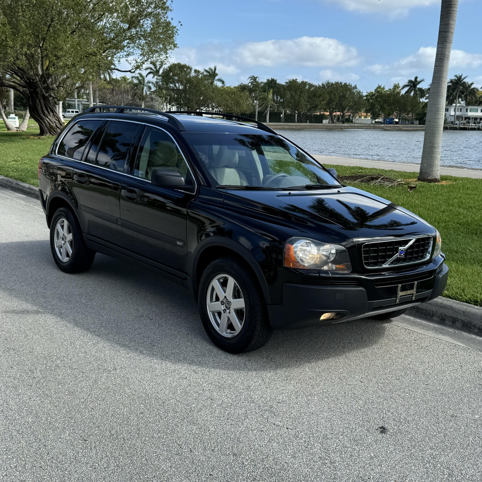 Owner 2005 VOLVO XC90 AWD ONLY 67K MILES SERVICED CLEAN CARFAX TIMING BELT DONE 60 70