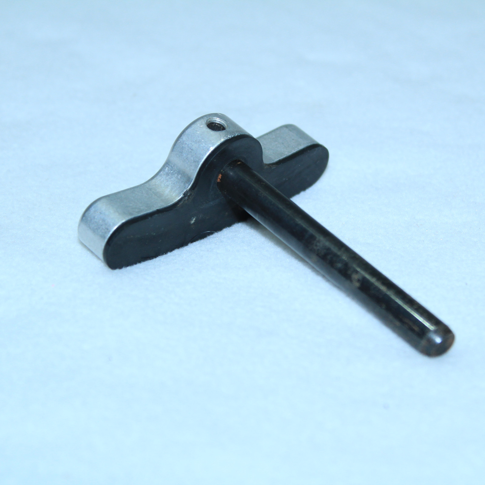 GORGEOUS Ektelon Prince Neos 1000 Tennis Part - TIP HOLD-DOWN THROAT ASSEMBLY