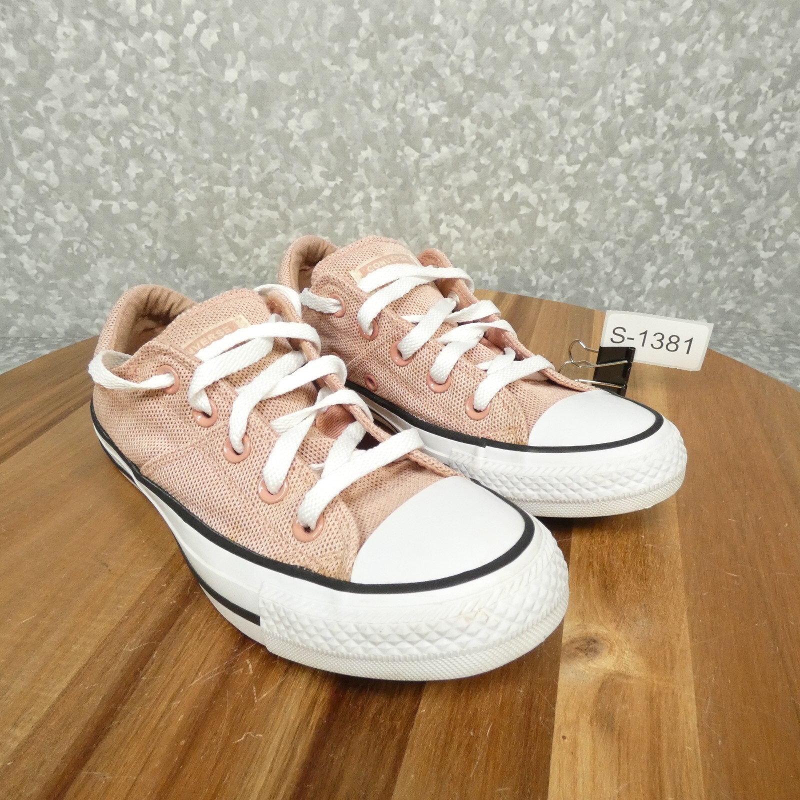 Converse All-Star Chuck Taylor Madison OX Sneaker Womens 6