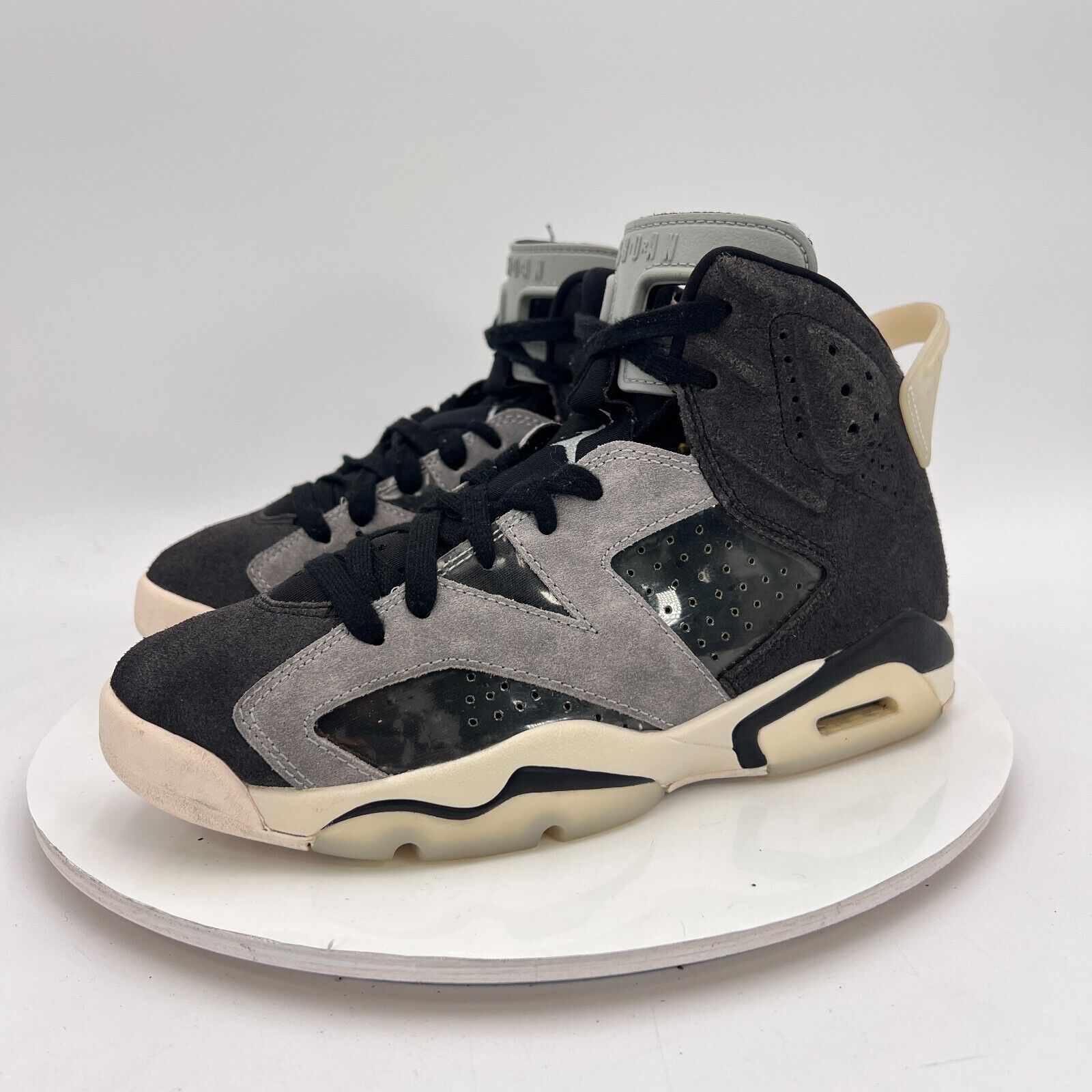 Nike Air Jordan 6 Women Size 8 CK6635-001 Tech Chrome Smoke Nike Air Jordan 6 Women Size 8 CK6635-001 Tech Chrome Smoke