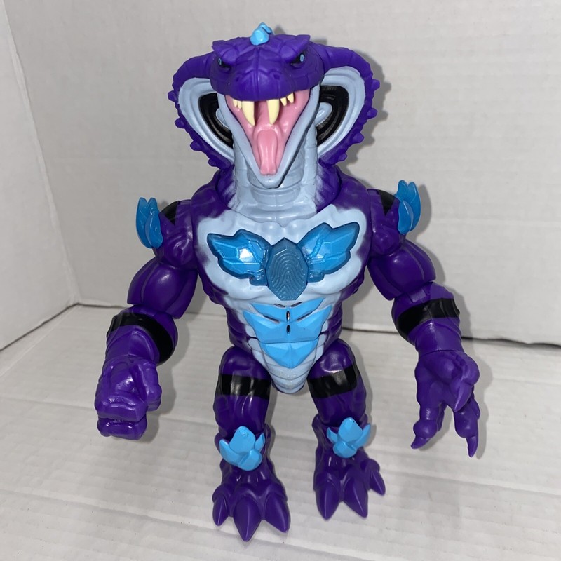 Beast Lab Stealth Strike Reptile COBRA Snake Action Figure Lights