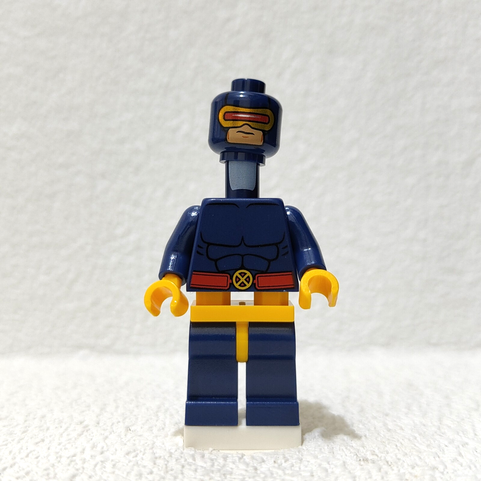 LEGO Super Heroes Minifigure Cyclops - Dark Blue Outfit From 76022