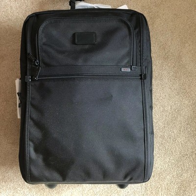 tumi business trolley