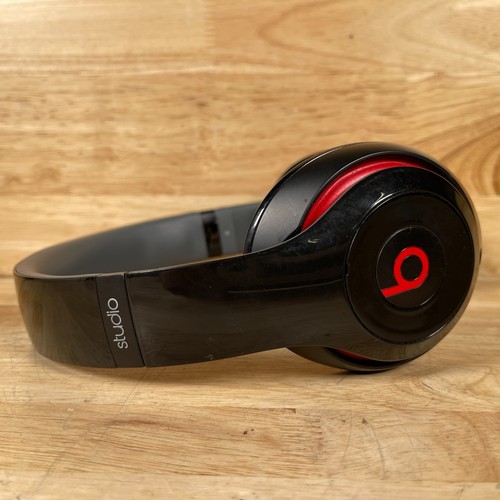 1月末までに取りに来ていただける方限定5000円でお譲りいたします。Beats by Dr.Dre Mixr Neon 密閉型ヘッドホン 20140718103326_616_.jpg