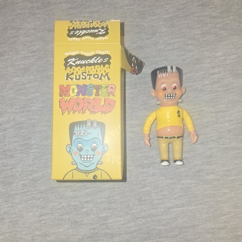 Headlock Studios x How2work Monster World S1 - Mini Frankie Headlock Studios x How2work Monster World S1 - Mini Frankie