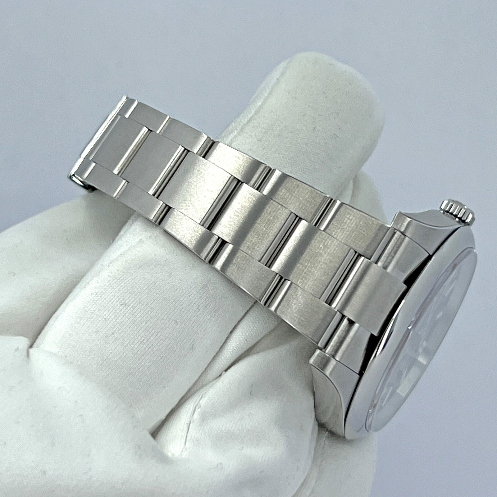 Pre-owned Rolex Oyster Perpetual 41, Black Dial, Ref 124300-0002, Unworn Complete 2023