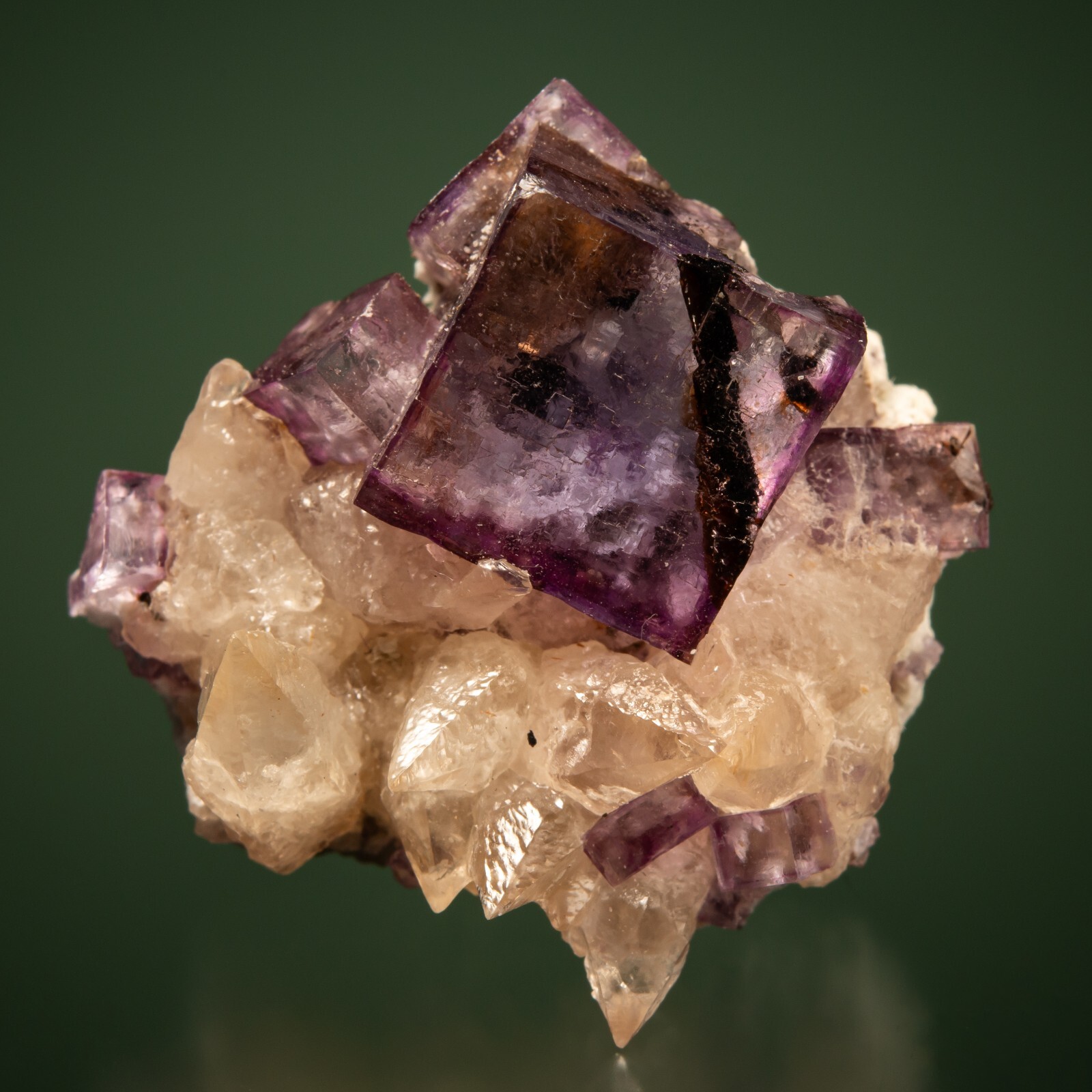 置物 Minerva Mine#1 Fluorite Crystals, Minerva No. 1 Mine, Illinois