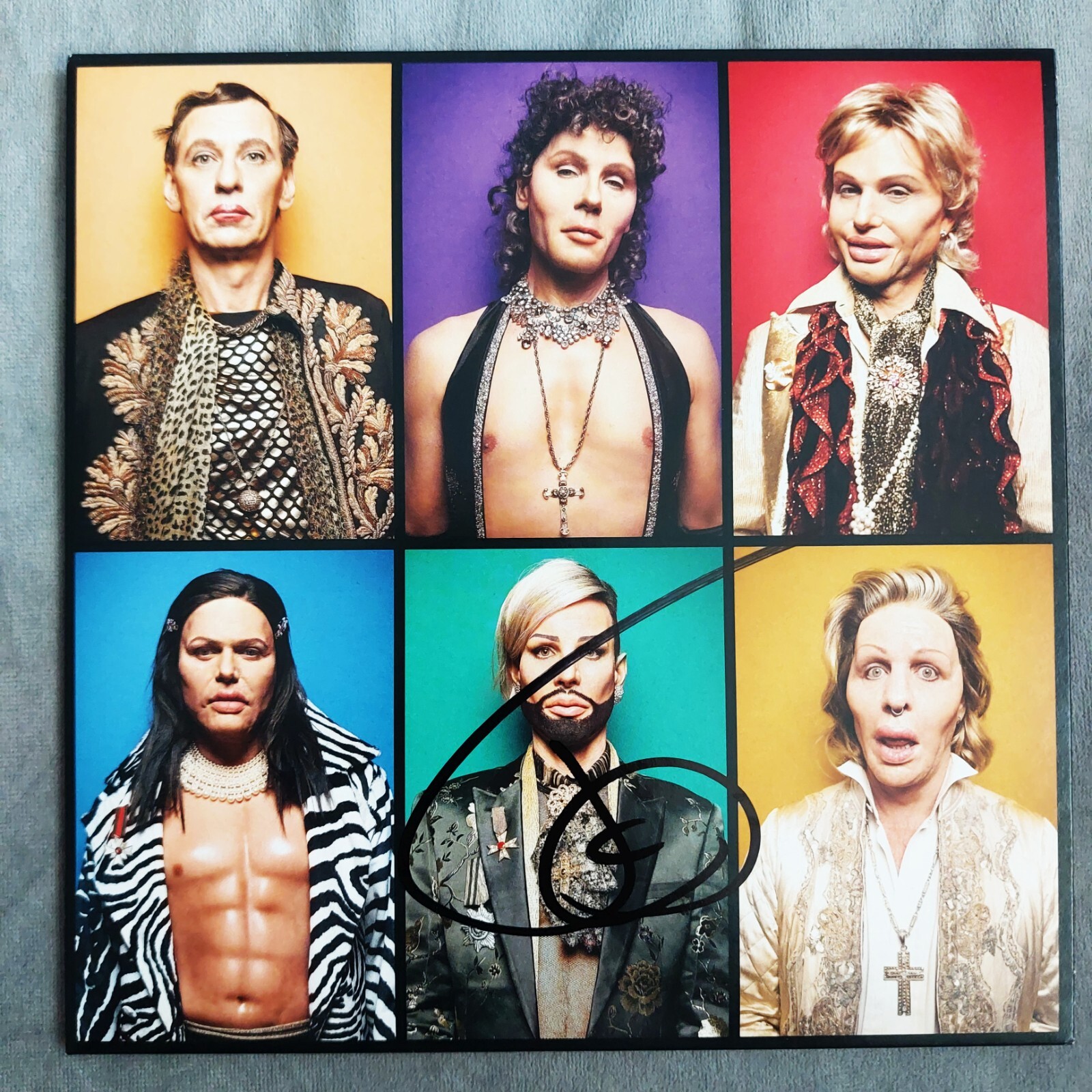 【ラムシュタイン】Rammstein 直筆サイン色紙 Lindemann ラムシュタイン】Rammstein 直筆サイン色紙 Lindemann RAMMSTEIN