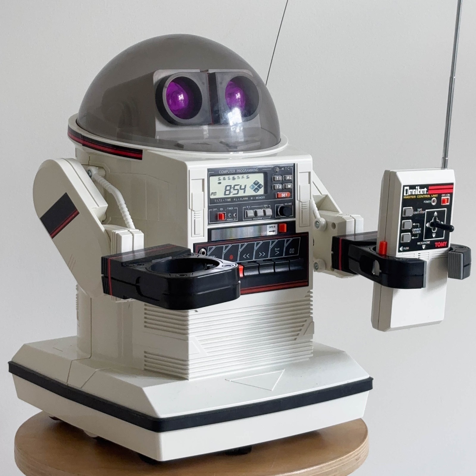 VIDEO* Tomy OMNIBOT Robot 5402 *CLEAN & WORKS* | eBay
