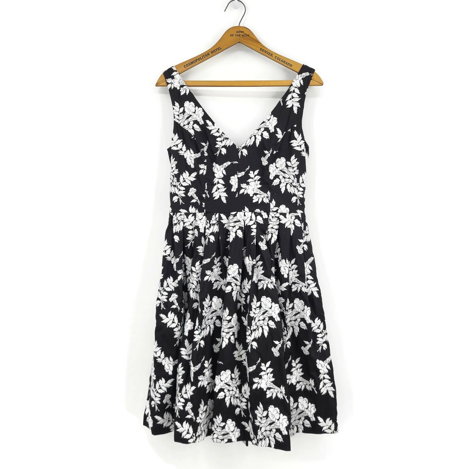 Betsey Johnson Floral Embroidered Dress Womens 8 Black White