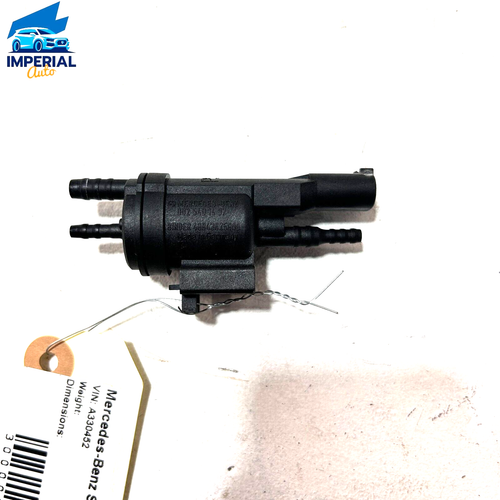 2010 Mercedes S550 Front Headrest Vacuum Valve OEM