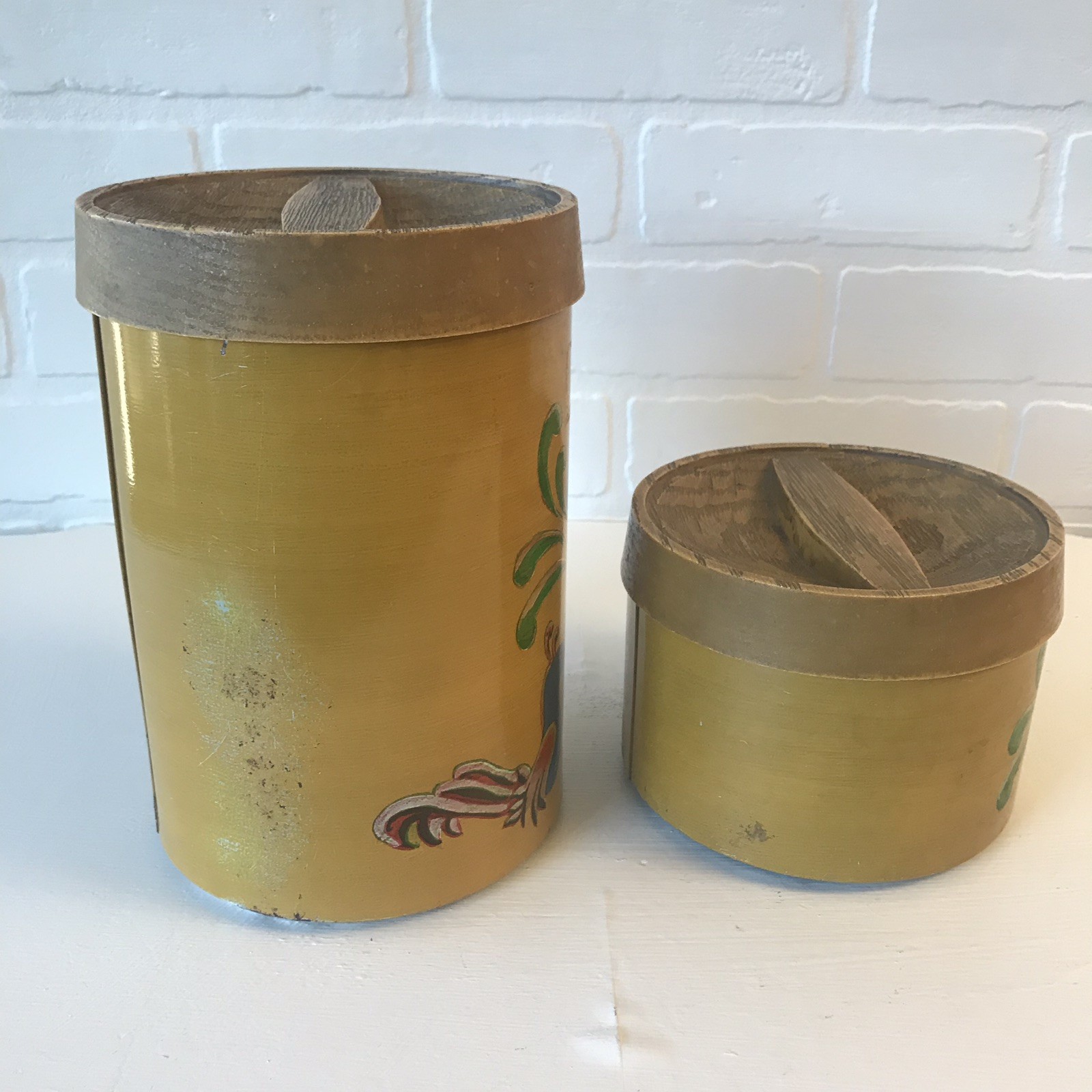 Vintage Painted Round Metal Canisters Birds Plastic Lid Stackable Set of 2