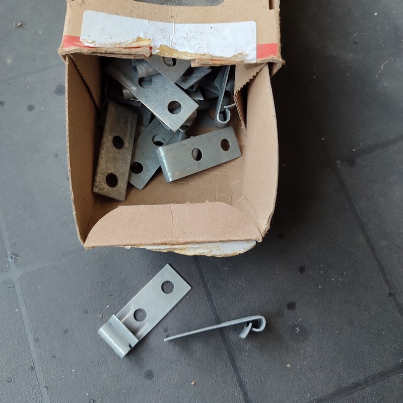 Clips De Fixation Sur Ipn TÃ´Le 1.5 Ã  4mm