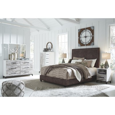 Signature Design by Ashley Evanni 5 Drawer Dressing Chest