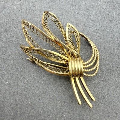 Win Brooch 12K Gold Filled Filigree Leaf Spray Vintage Cocktail