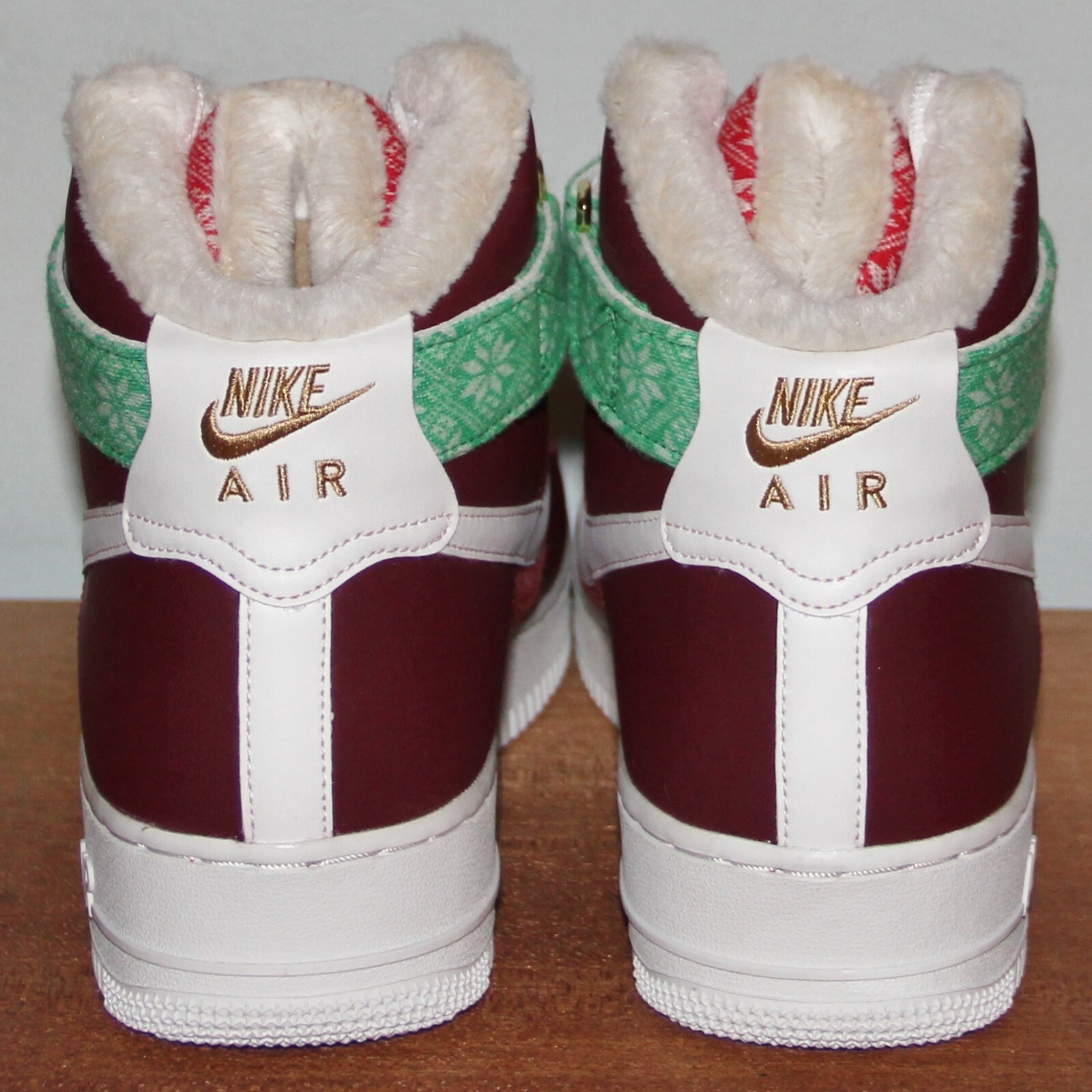 nike mens christmas sweater