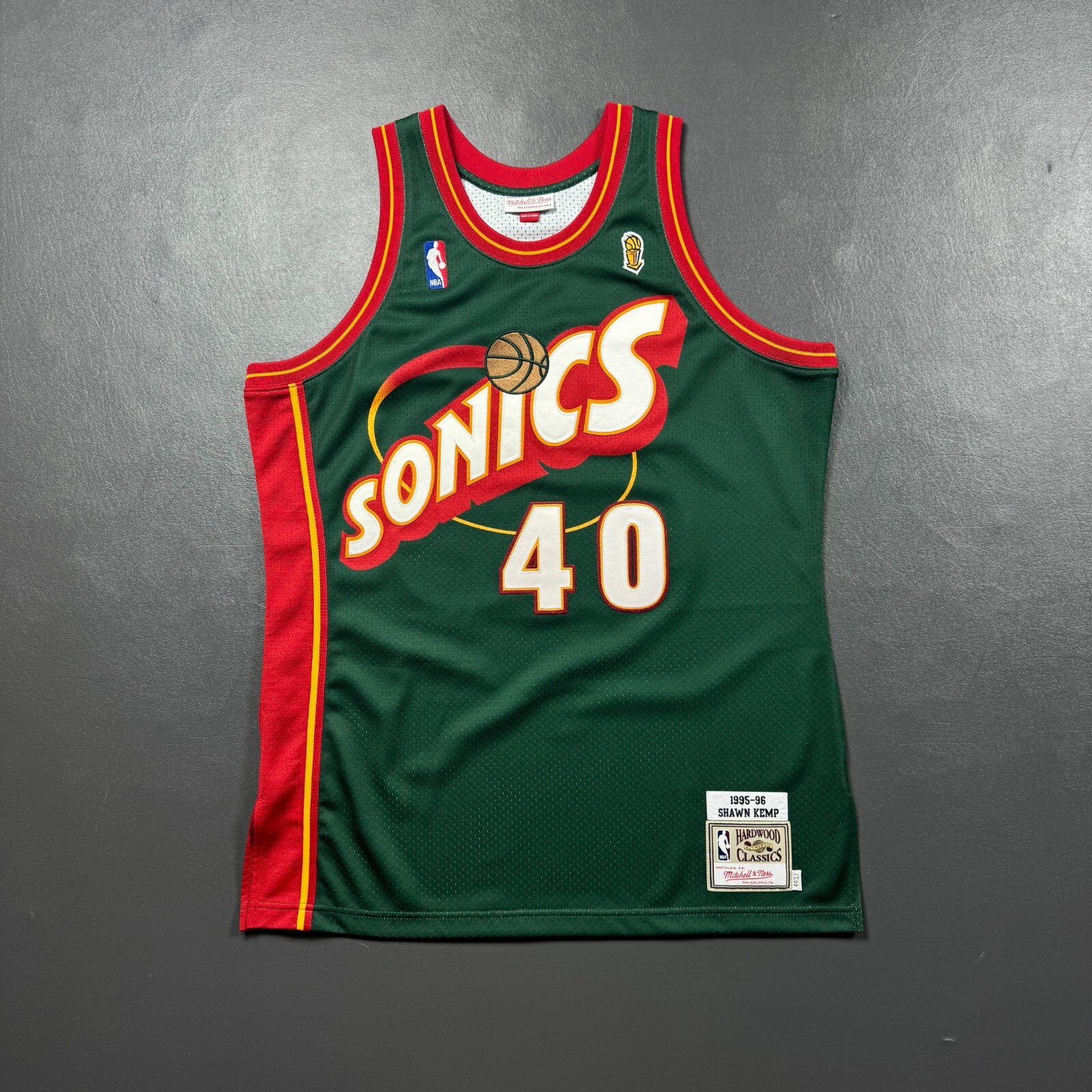 Mitchell &amp; Ness - レア　MITCHELL &amp; NESS SONICS Ｌ Amazon) Mitchell & Ness Seattle Sonics Payton #20 Reversible