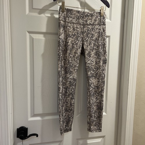 EUC Lululemon Invigorate High-Rise Tight 25