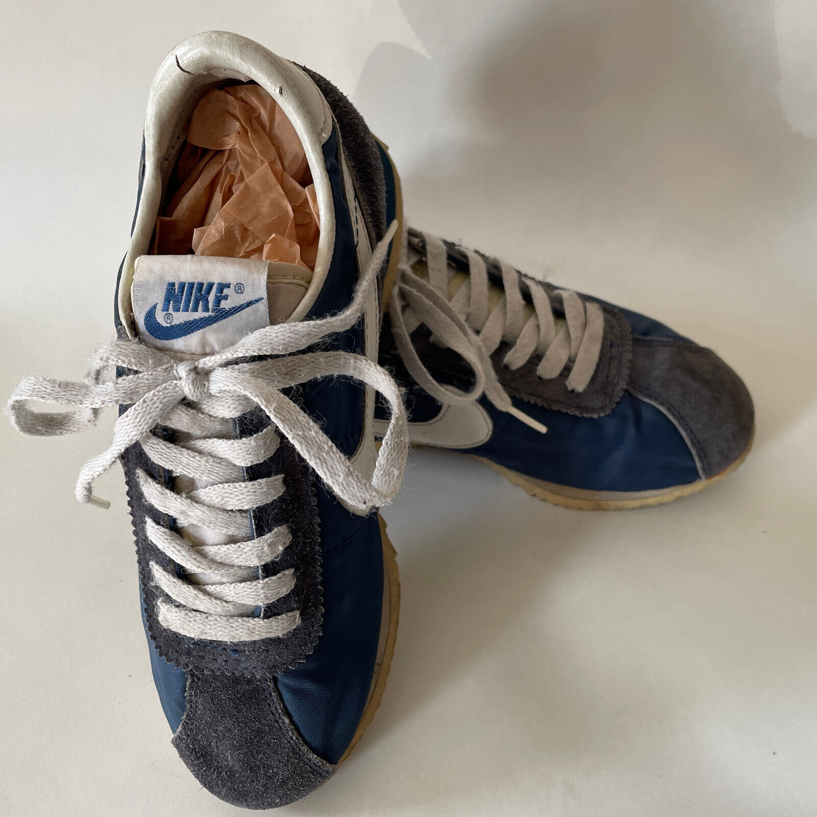 Vintage 1980s Nike Cortez Running Shoes Blue (Women's 6 Vintage 1980s Nike Cortez Running Shoes Blue (Women's 6