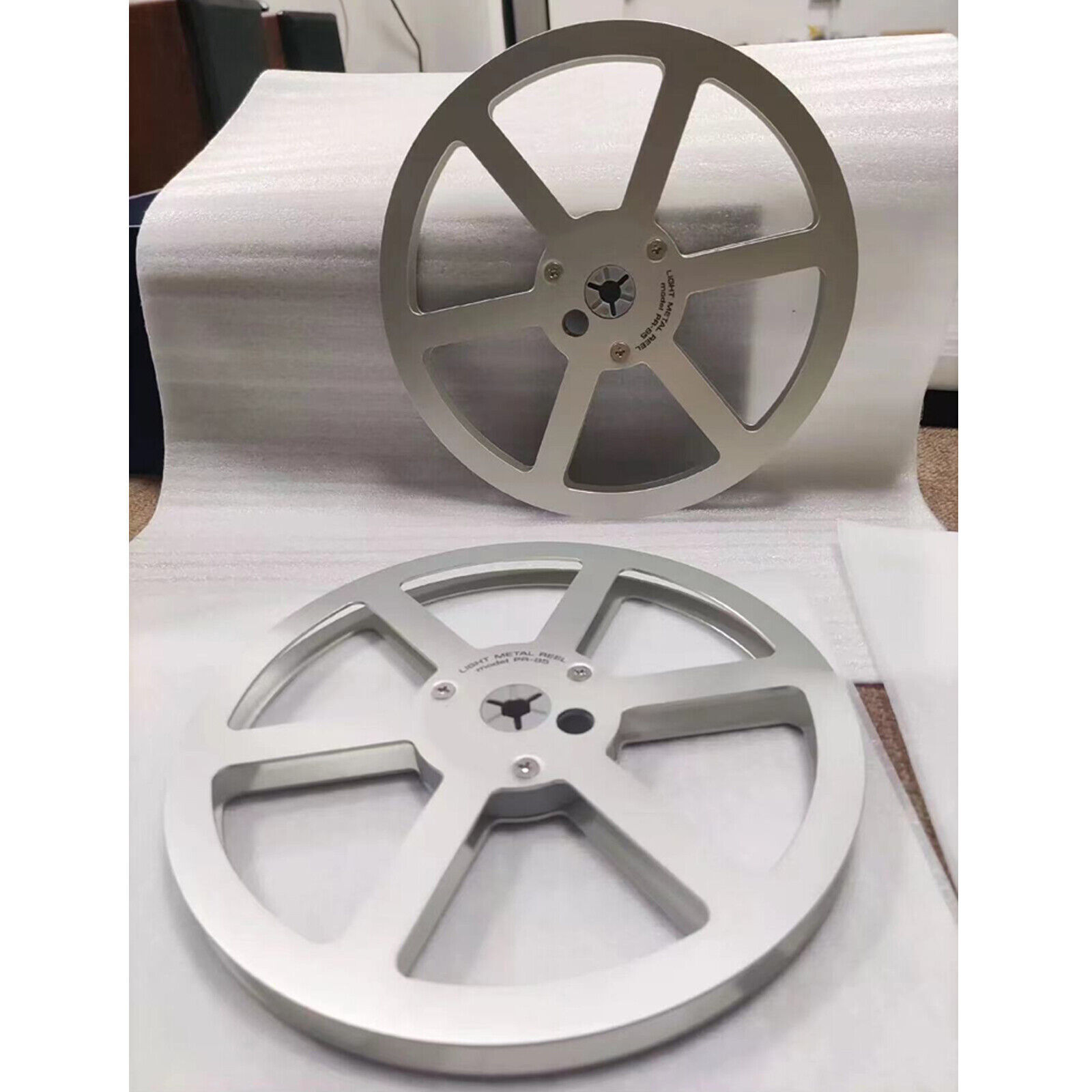 One 7'' Pioneer Silver PR-85 Aluminum Reel to Reel RT-707 909