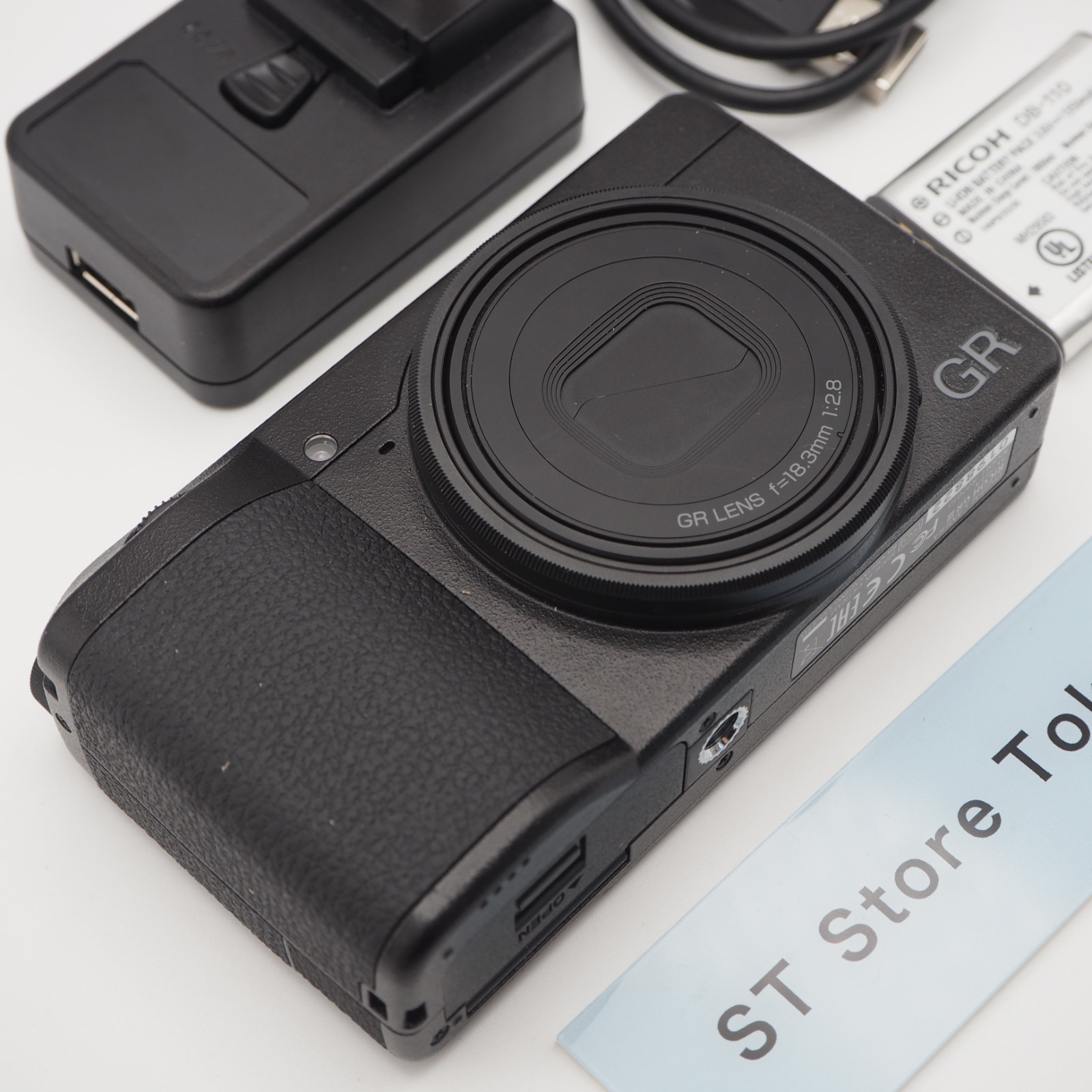 RICOH GR DIGITAL III ショット数　200 リコー RICOH GR DIGITAL III 《ショット数6012》 - メルカリ