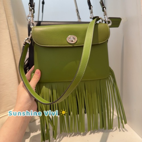 バッグ Vintage Coach Baguette Small Bag Lime Coach Vintage Baguette Small Bag Lime Genuine Leather, Used