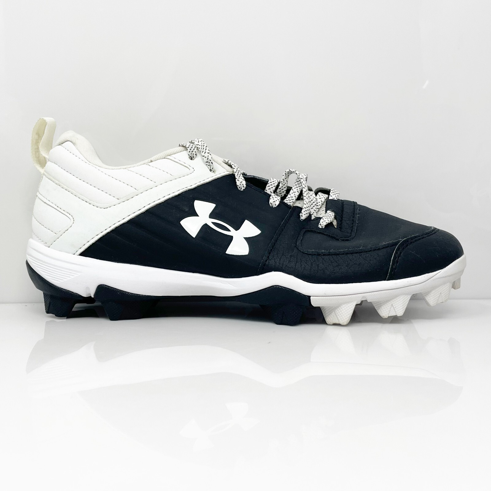 

Черные бейсбольные бутсы Under Armour Mens Leadoff Low RM 3022071-001 Размер 8