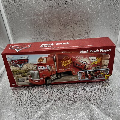 New Sealed Disney Pixar Cars MACK TRUCK PLAYSET RUST-EZE Semi 2005 Diecast RARE!