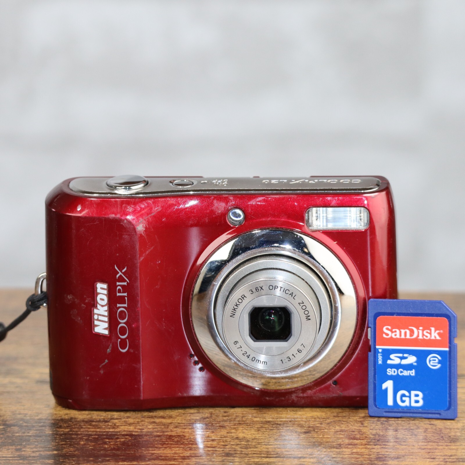 ニコン Nikon COOLPIX L20 単三電池 SDカード付 フルセット ニコン Nikon COOLPIX L20 単三電池 SDカード付 フルセット