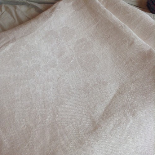 Vtg Linen Tablecloth Shamrock 60