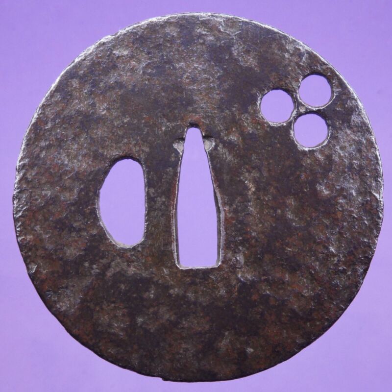 Iron Tsuba, 81 x 3,5, mon sukashi