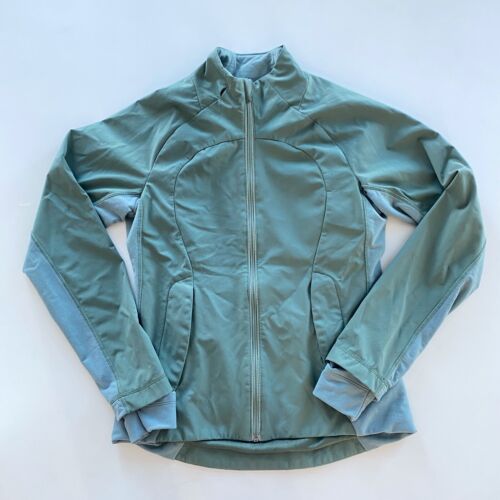 【新品タグ付】lululemon　ランニングジャケット　ミントグリーン　サイズ6 新品タグ付】lululemon ランニングジャケット ミントグリーン