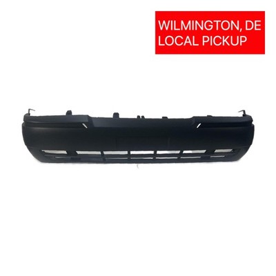 2003-2005 Mercury Grand Marquis Sedan Front Bumper Cover FO1000518. DE
