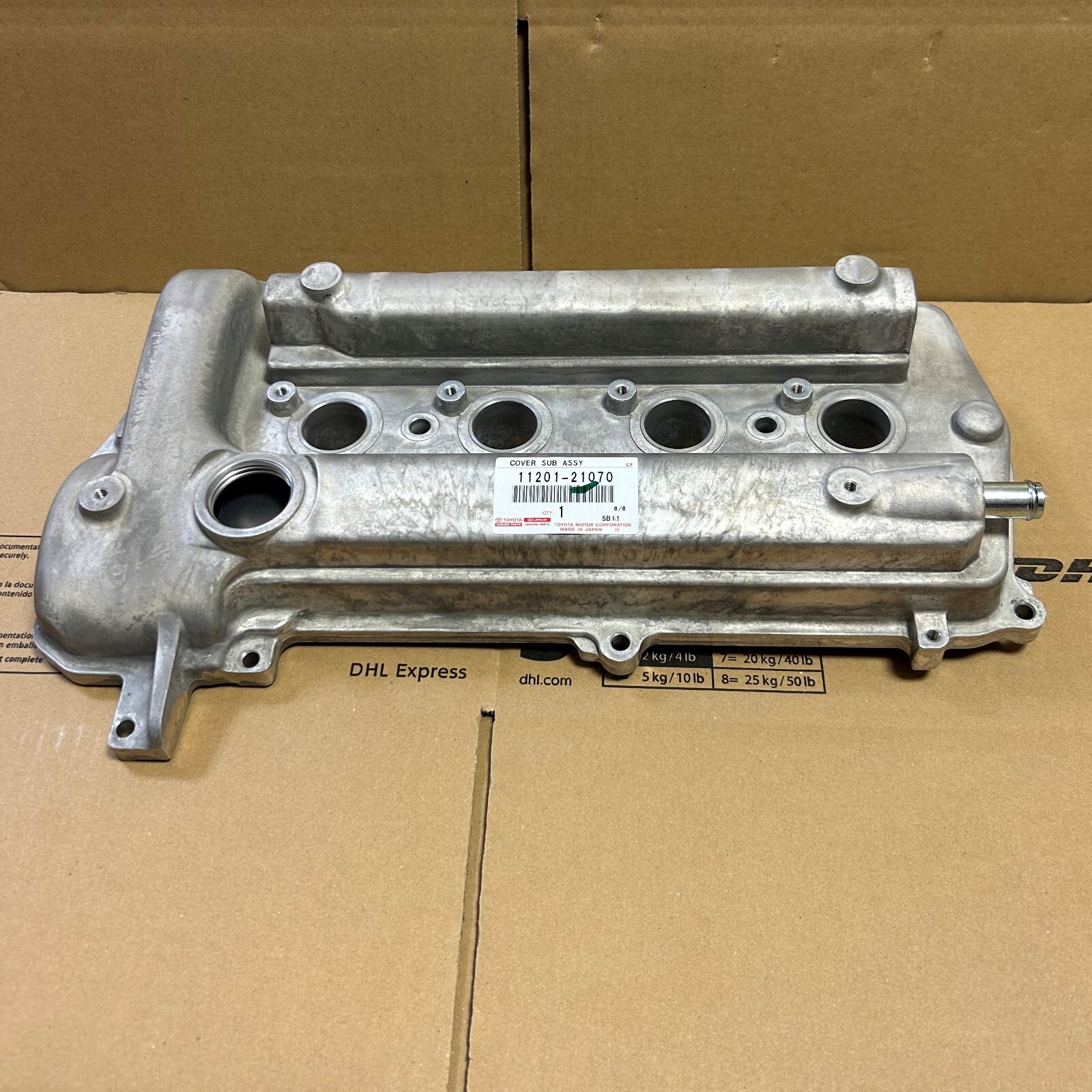 エリ Toyota Genuine 11201-21070 Cylinder Head Cover Sub Assy | OE