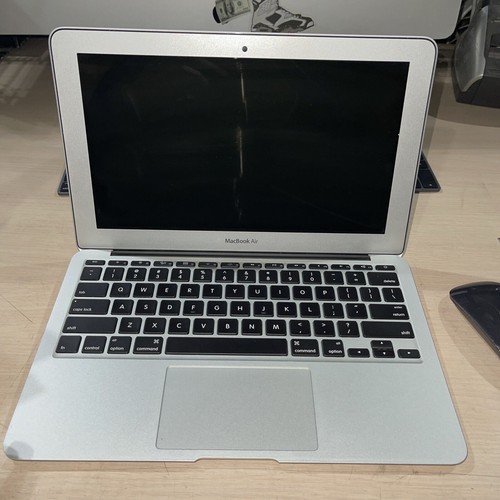 [中古］MacBook Air 11-inch, Mid2013 Apple Macbook Air Core i5 11