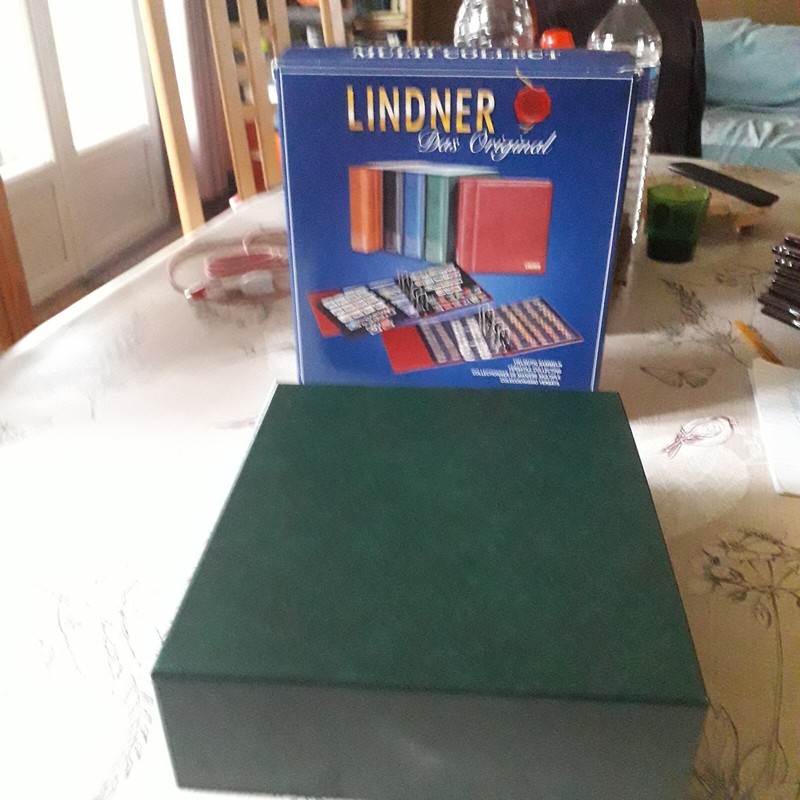 Reliure + Coffret Lindner 1302g