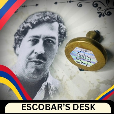  Pablo Escobar Office Desk Handle Celebrity Item Al Capone True Crime