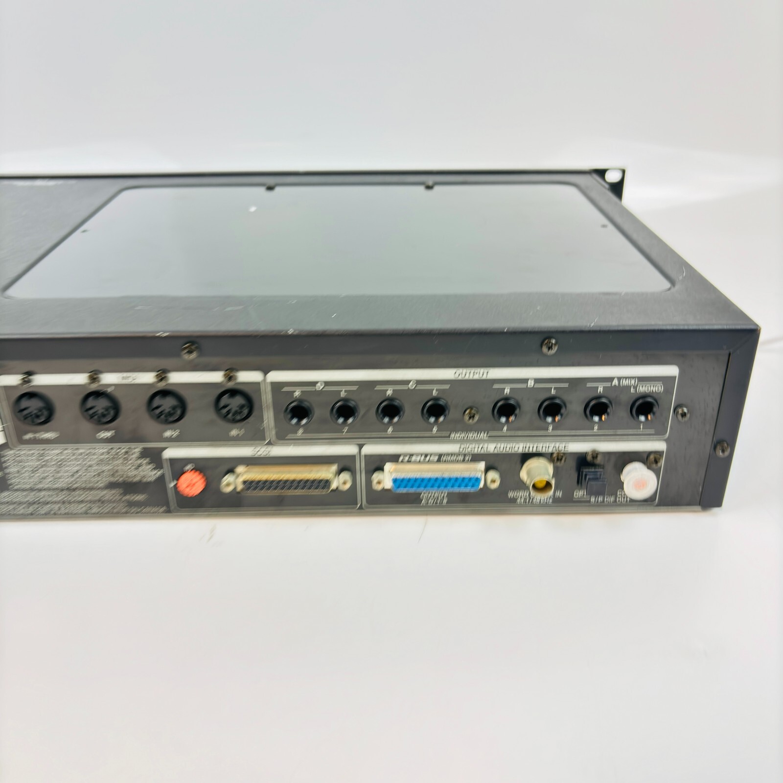 Roland XV-5080 128-Voice Synthesizer Module With Power Cable Roland XV-5080 128-Voice Synthesizer Module With Power Cable